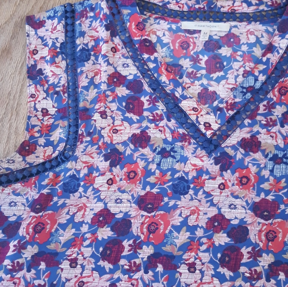 41 HAWTHORN. Stitch Fix Floral Sleeveless Blouse -